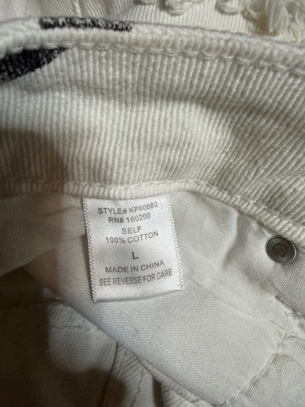 White Distressed Denim Shorts with Black Star Print Size L - Picture 4 of 5